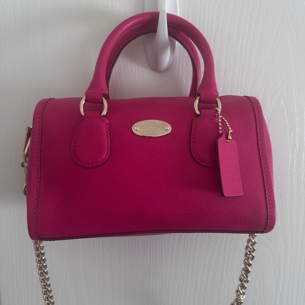 Coach, brand new, Pink Leather Handbag, crossbody bag